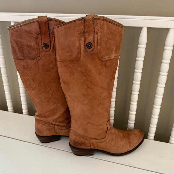 Frye - Picture 2 of 8